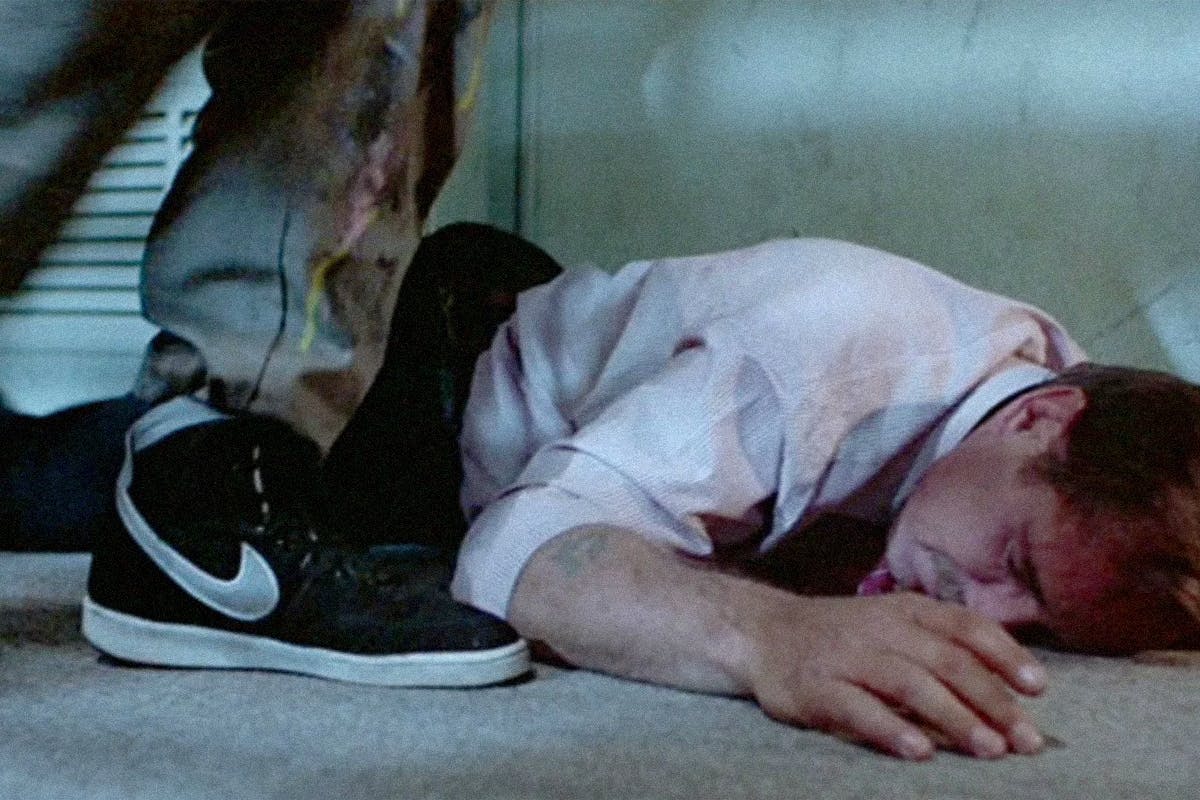 sneakers-tv-01