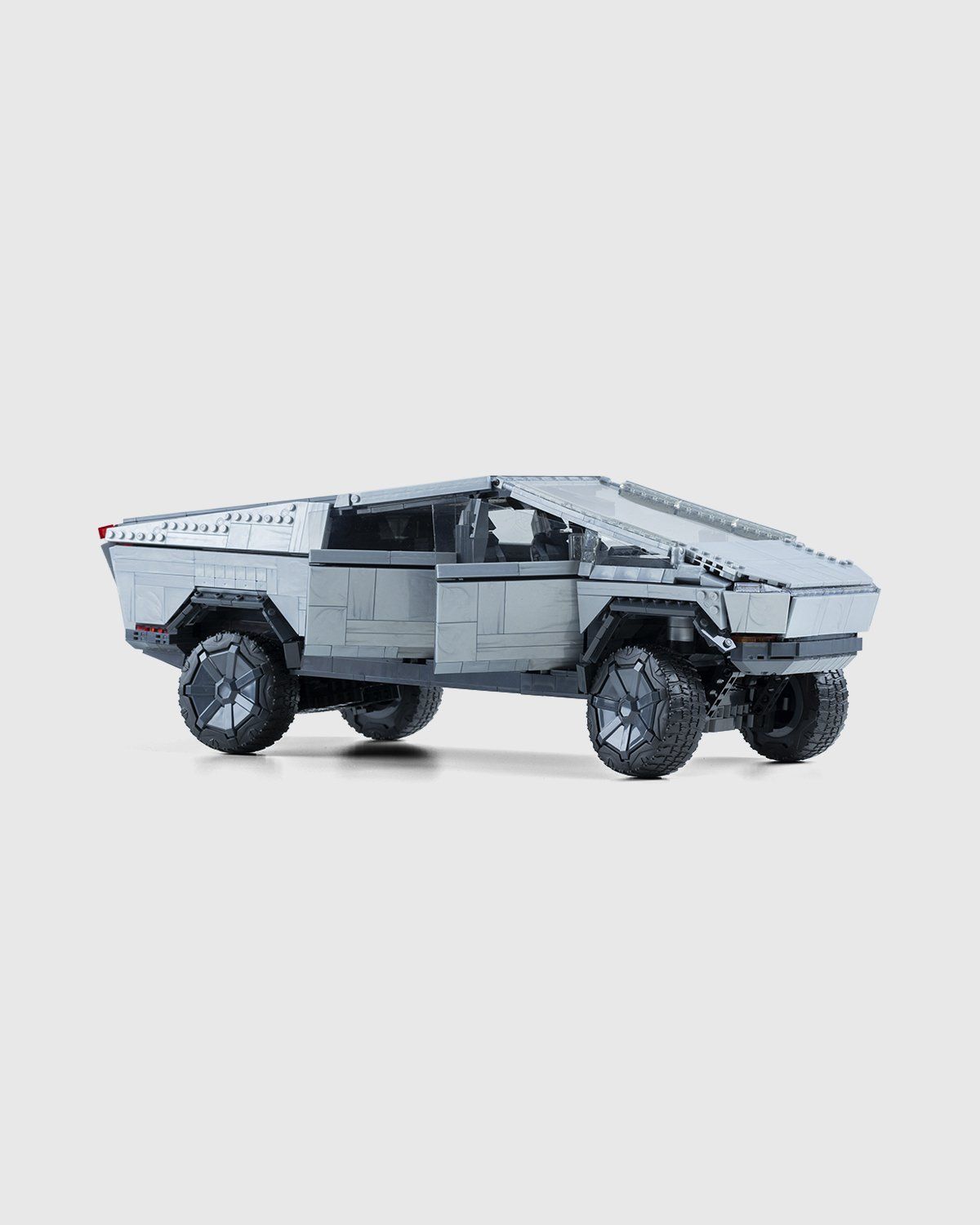 Mattel Creations – MEGA Tesla Cybertruck - Art & Collectibles - Grey - Image 2