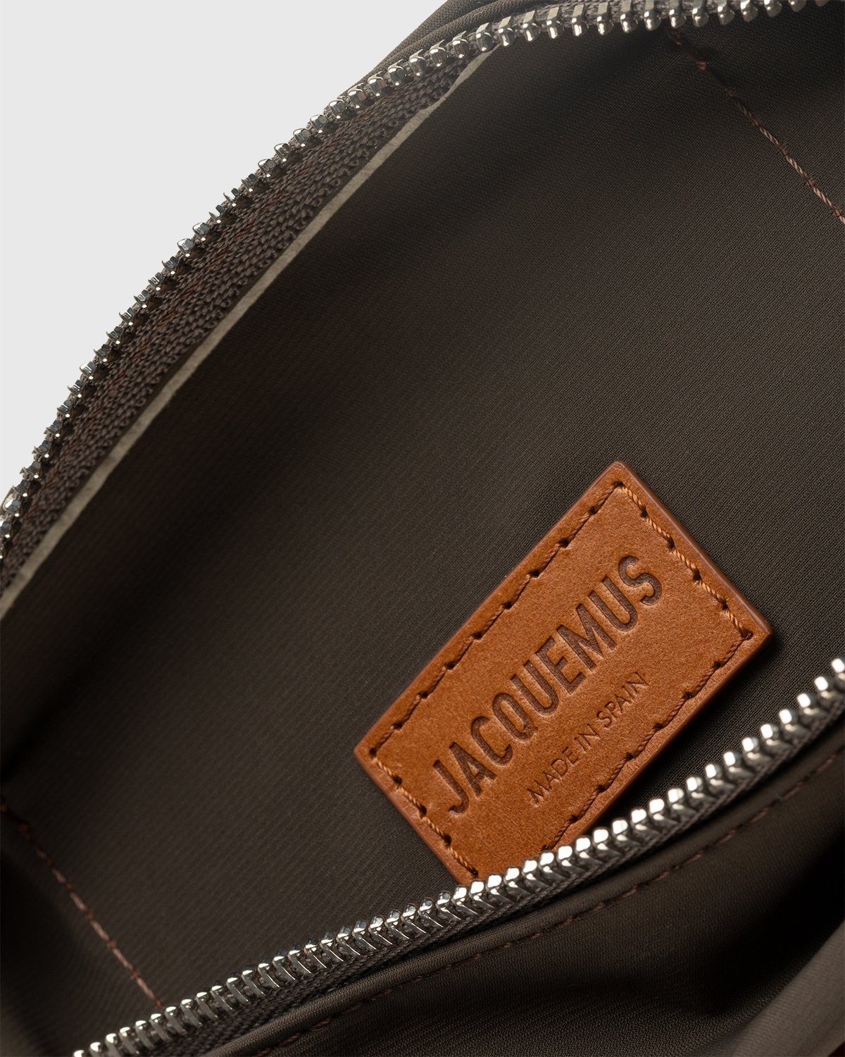 JACQUEMUS – La Banane Yelo Brown - Bags - Brown - Image 6