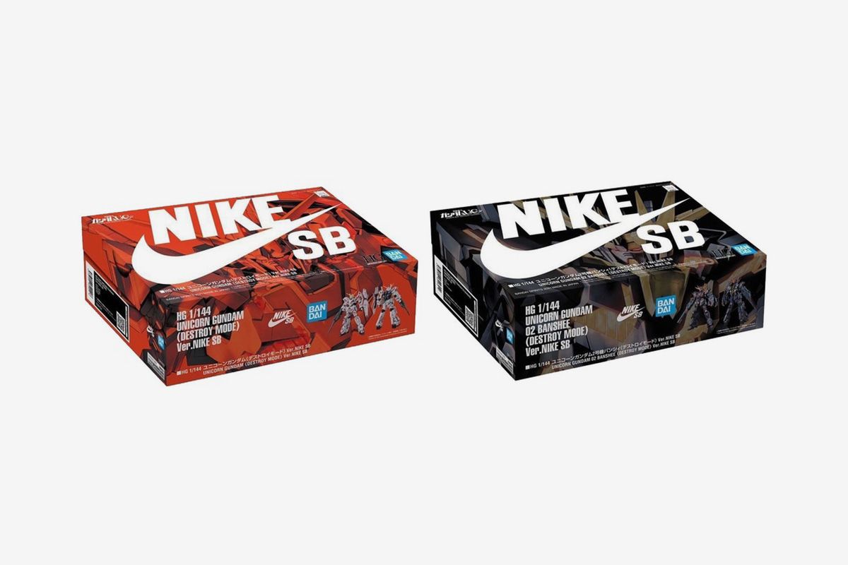 nike dunk gundam figure