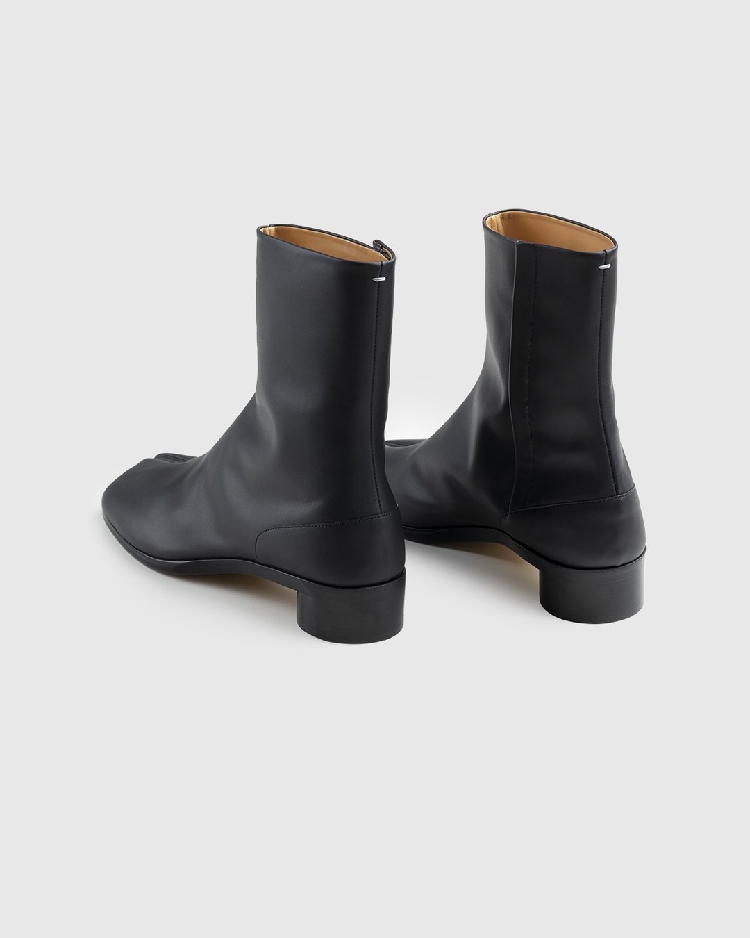 Maison Margiela – Tabi Ankle Boot Black - Heels - Black - Image 4