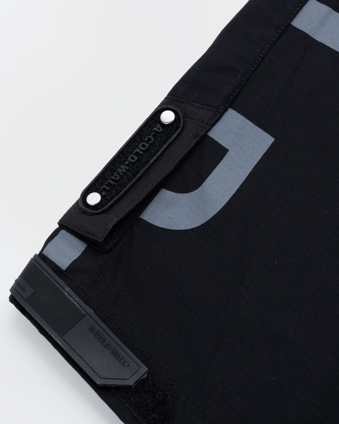 A-Cold-Wall* – Overset Tech Shorts Black - Shorts - Black - Image 4