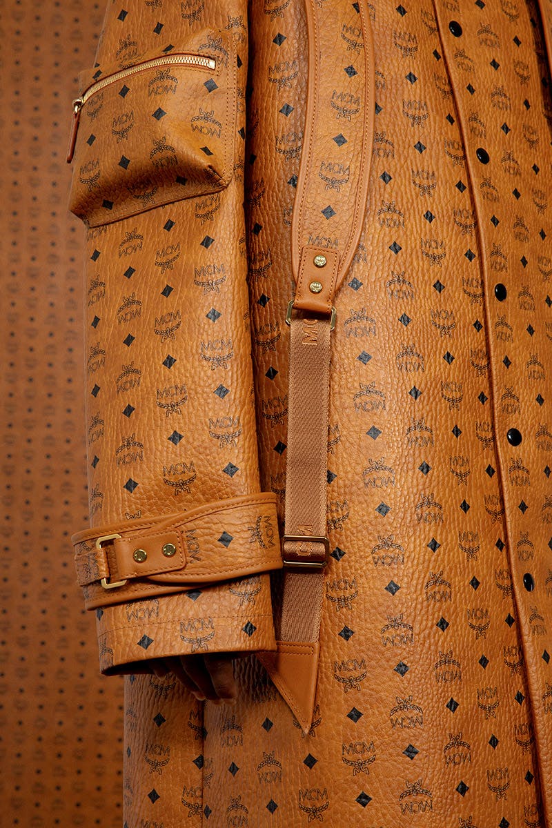mcm-backpack-bootleg-09
