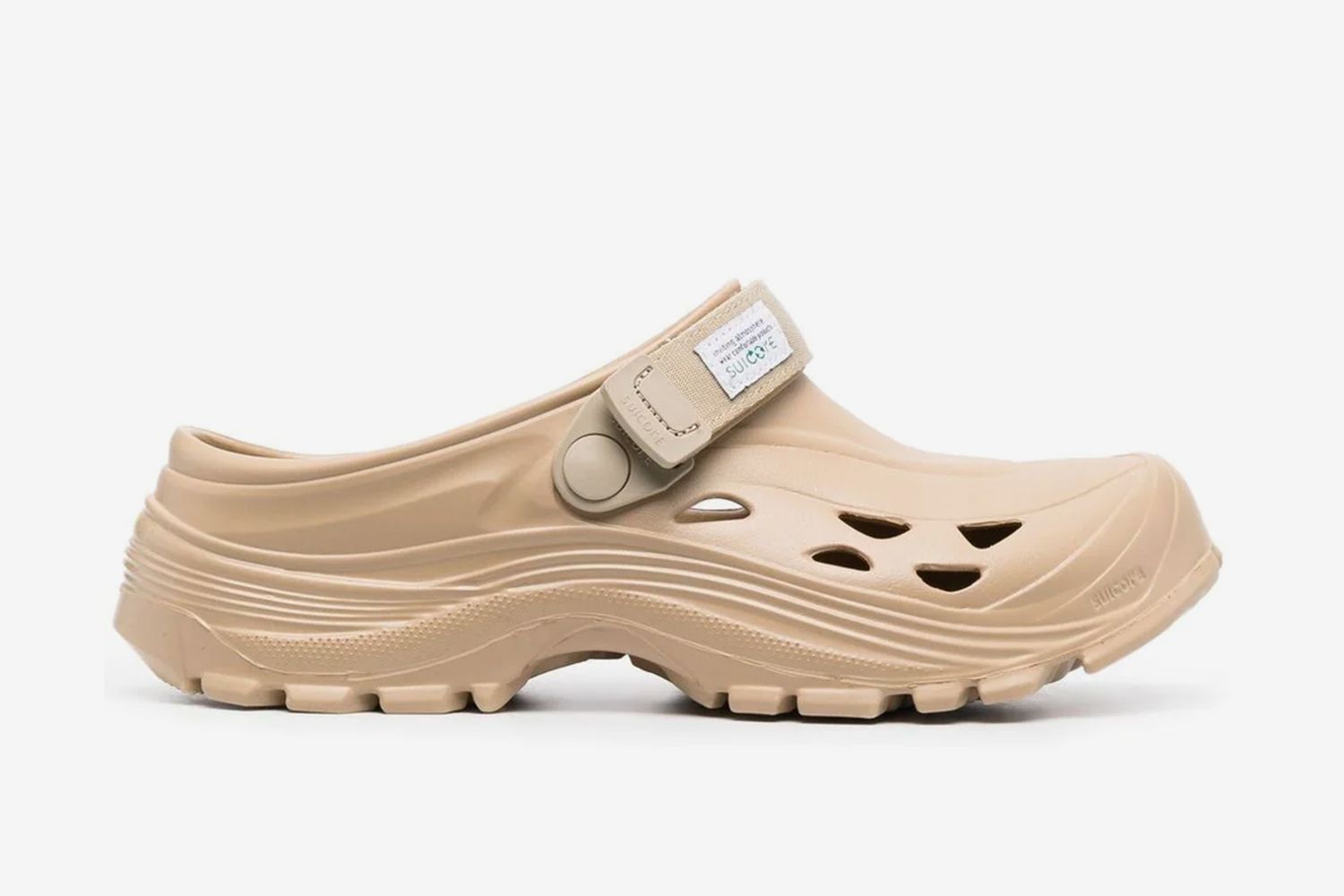 The Best Beach Shoes for Men to Buy in 2022