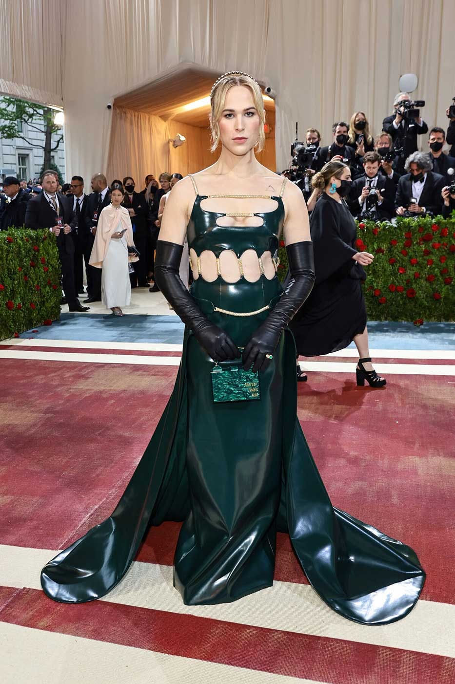 met-gala-2022-best-dressed-outfits-red-carpet-444