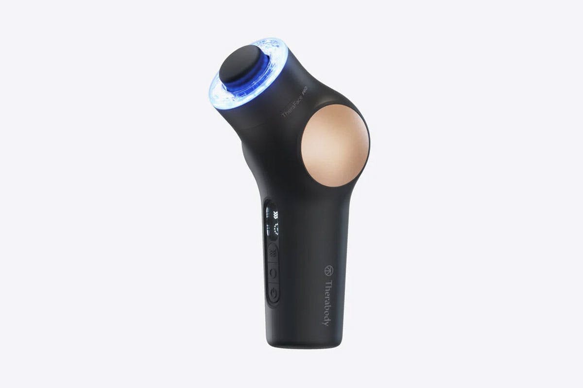 therabody-theraface-beauty-health-device-01