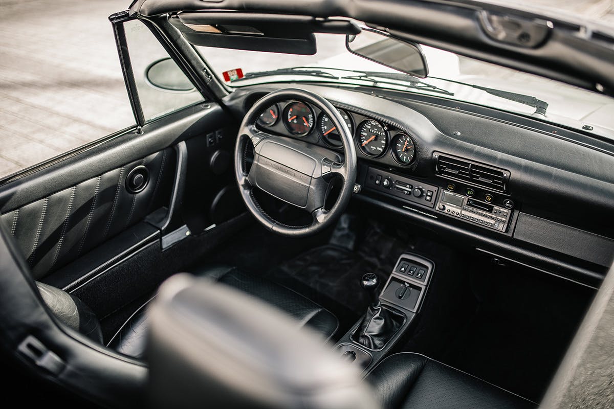 diego-maradona-porsche-911-carrera-1992-auction-05
