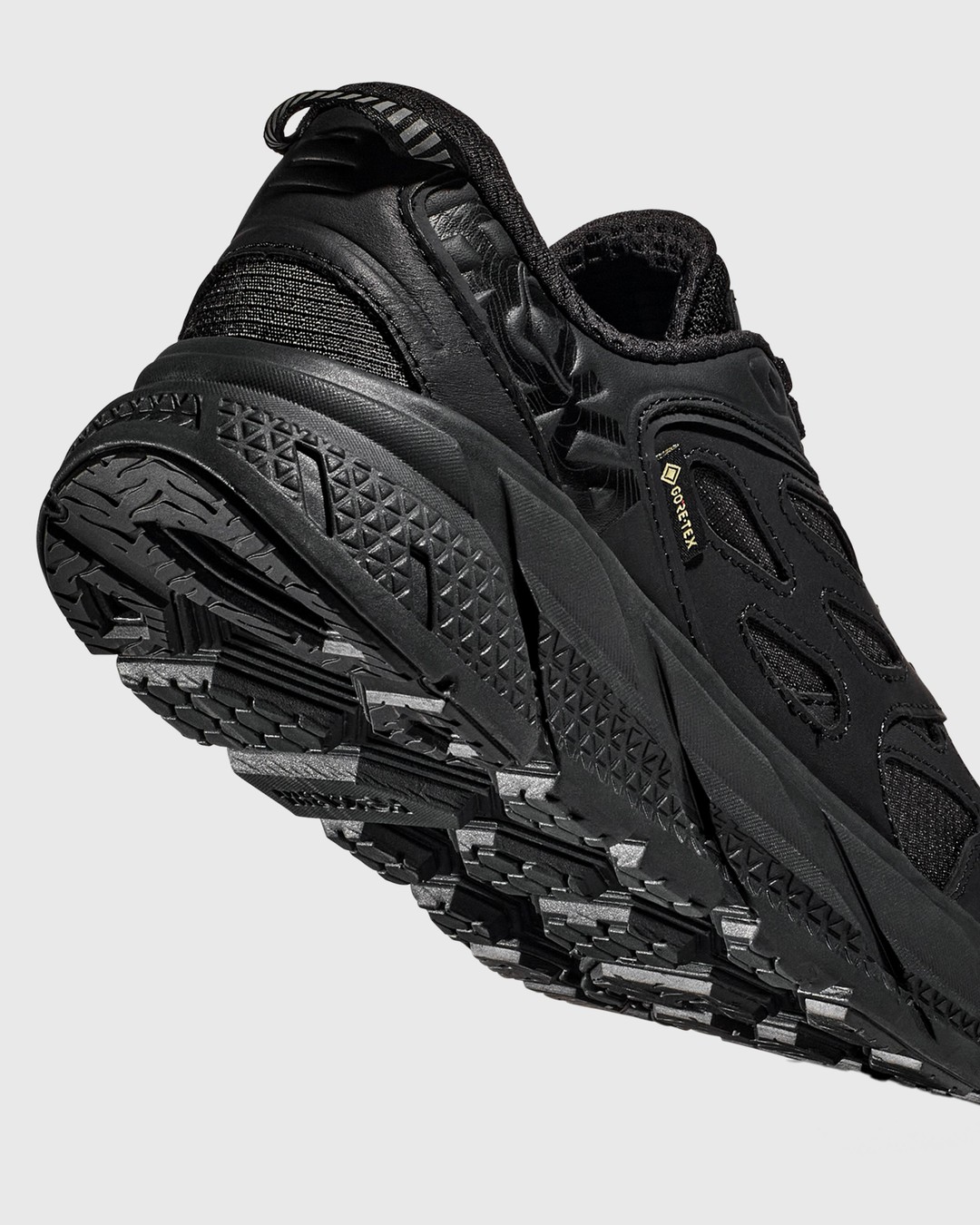 HOKA – CLIFTON L GTX | Highsnobiety Shop