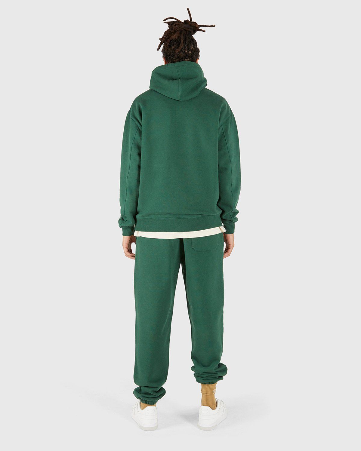 Highsnobiety – Logo Fleece Staples Pants Campus Green - Pants - Green - Image 7