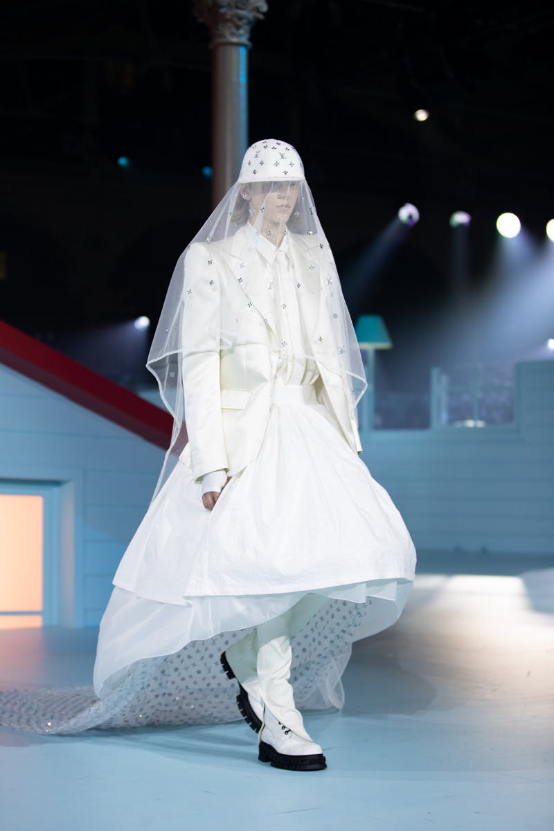 louis-vuitton-virgil-abloh-runway-show-fw22-collection-details- (52)