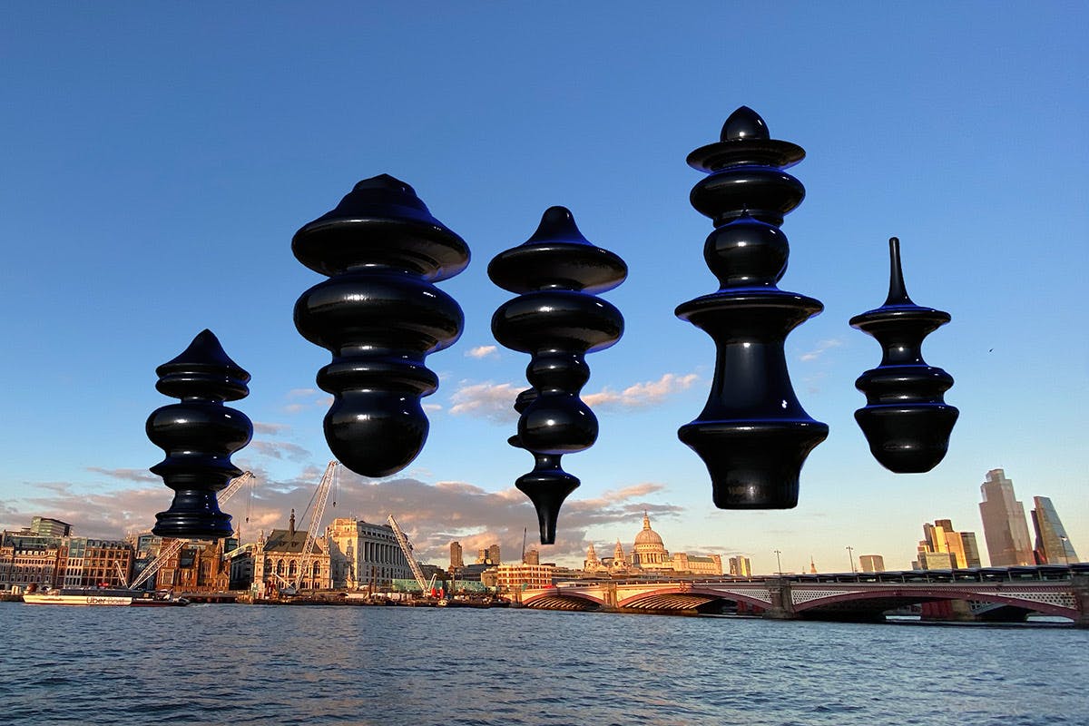 unreal-city-augmented-reality-kaws-02