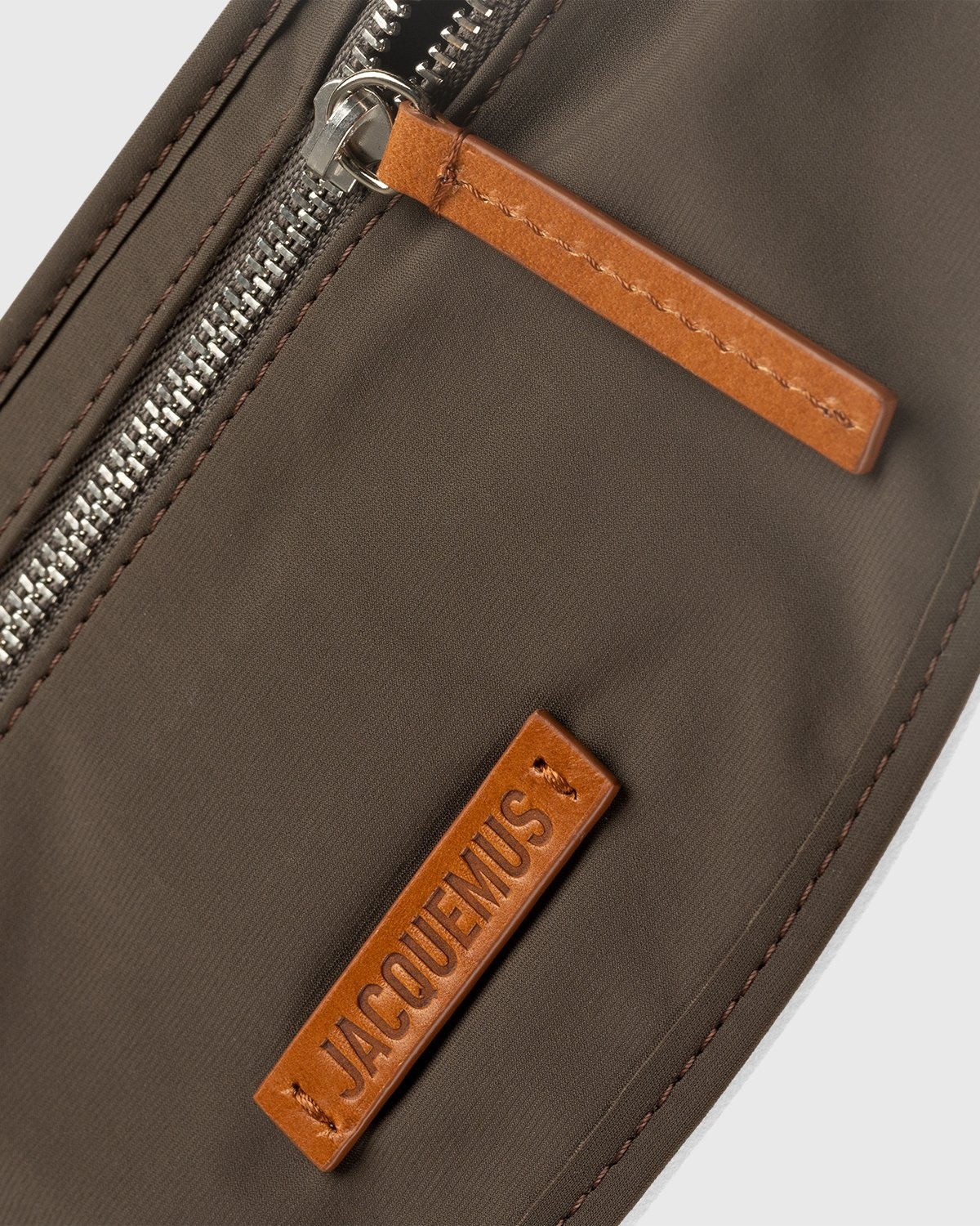 JACQUEMUS – La Banane Yelo Brown - Bags - Brown - Image 5