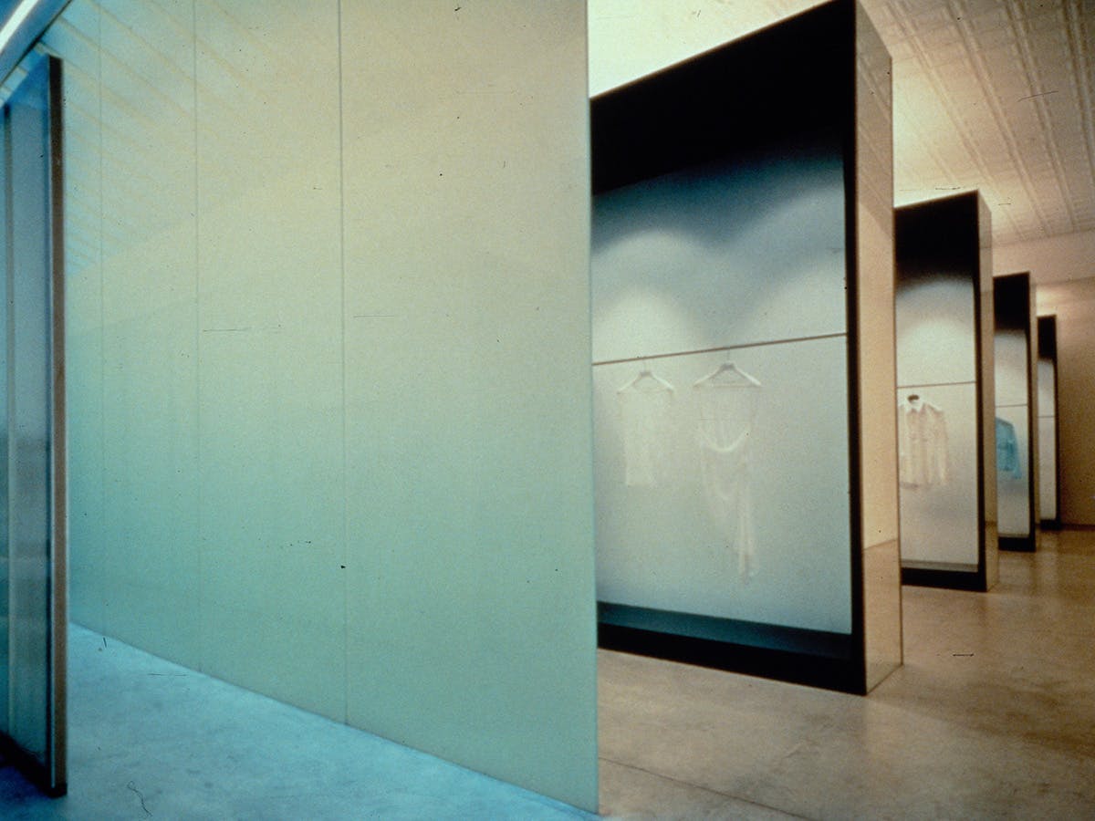game-changers-best-store-interiors-changed-fashion-helmut-lang-flagship-05