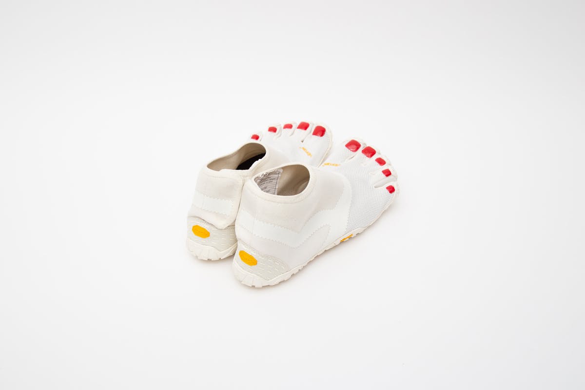 midorikawa-suicoke-toenail-shoes- (7)
