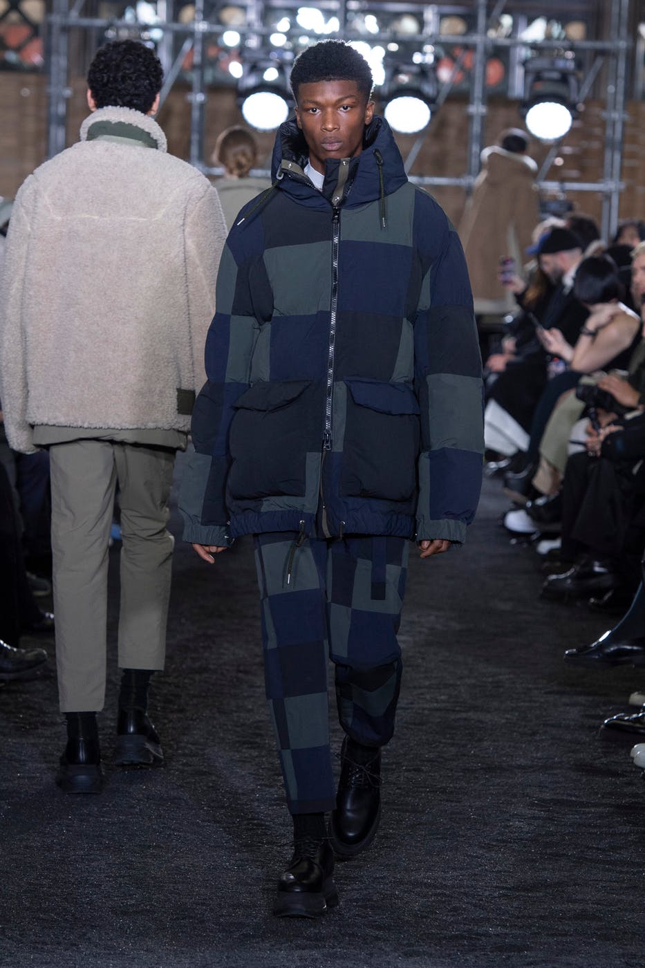 sacai-fw23 (35)