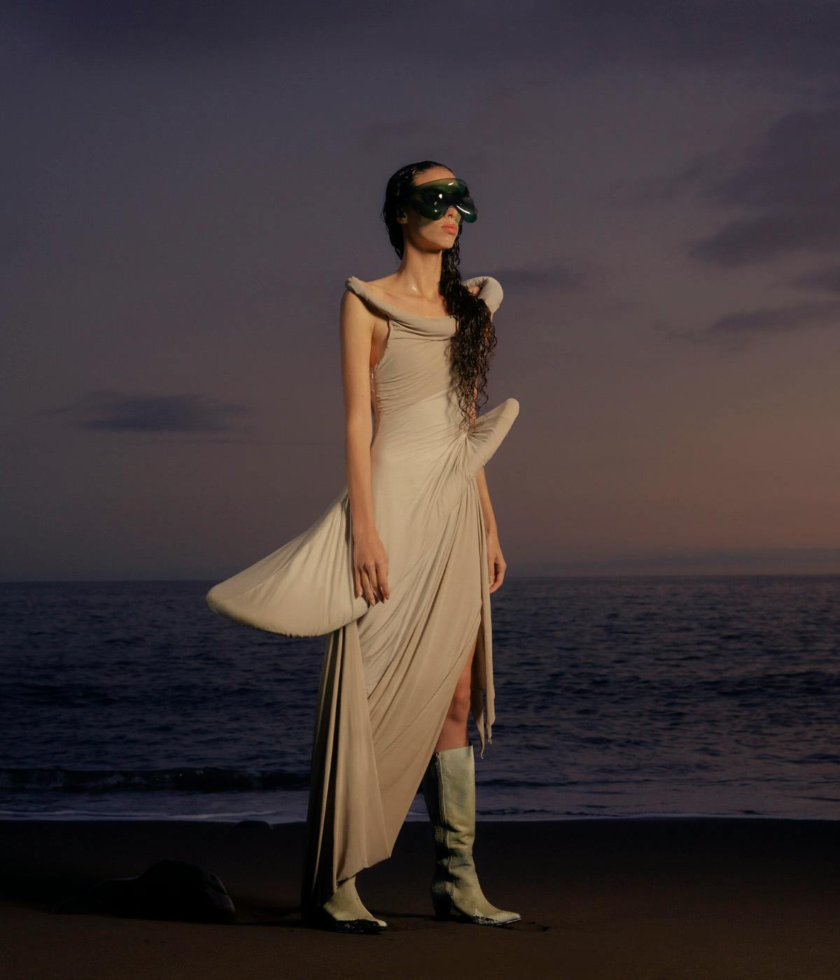 meet-the-emerging-designers-defining-todays-avant-garde-izzy-du-02