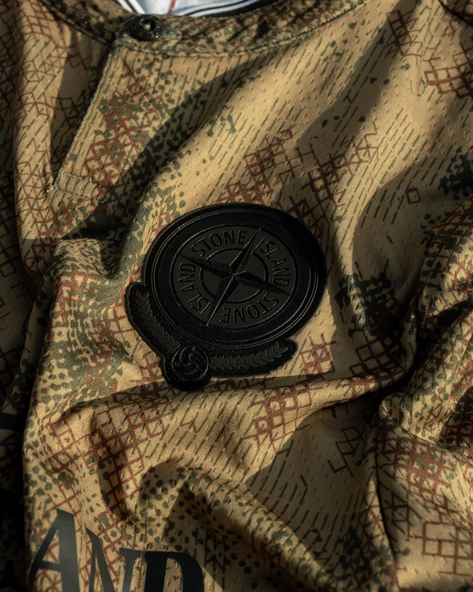 stone-island-new-balance-football-collaboration_10