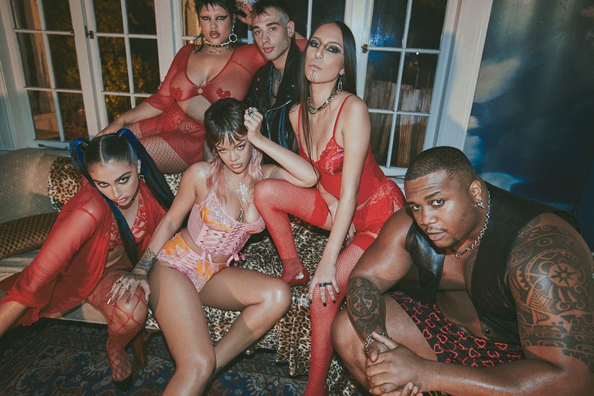 rihanna-savage-fenty-mens-lingerie-02