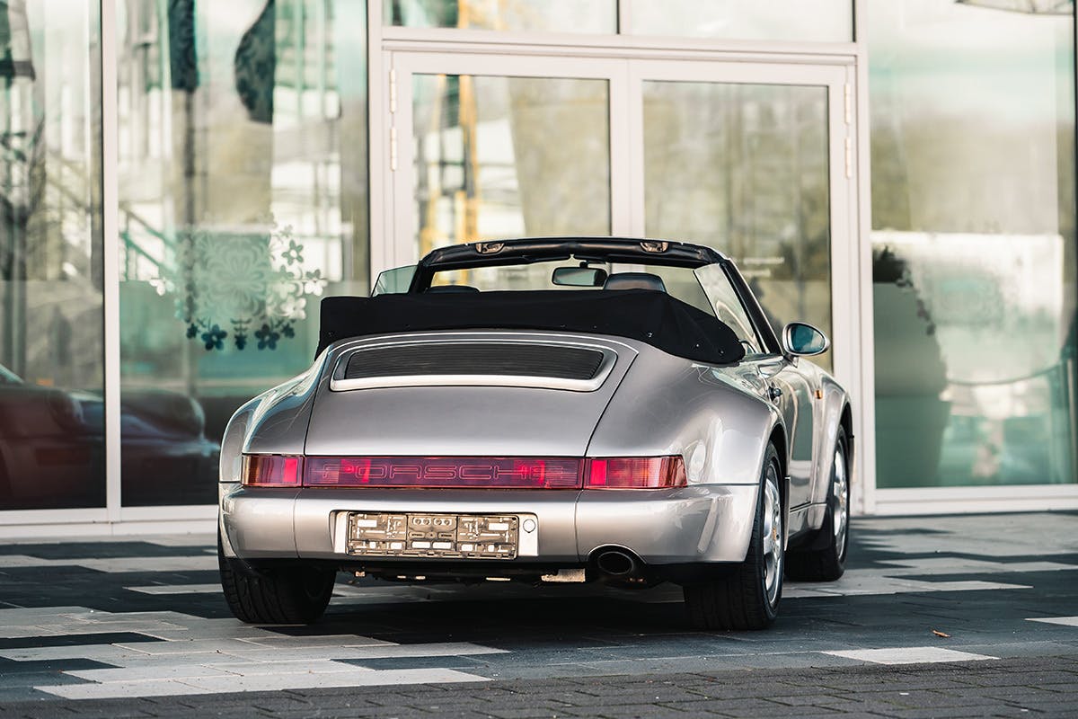 diego-maradona-porsche-911-carrera-1992-auction-02