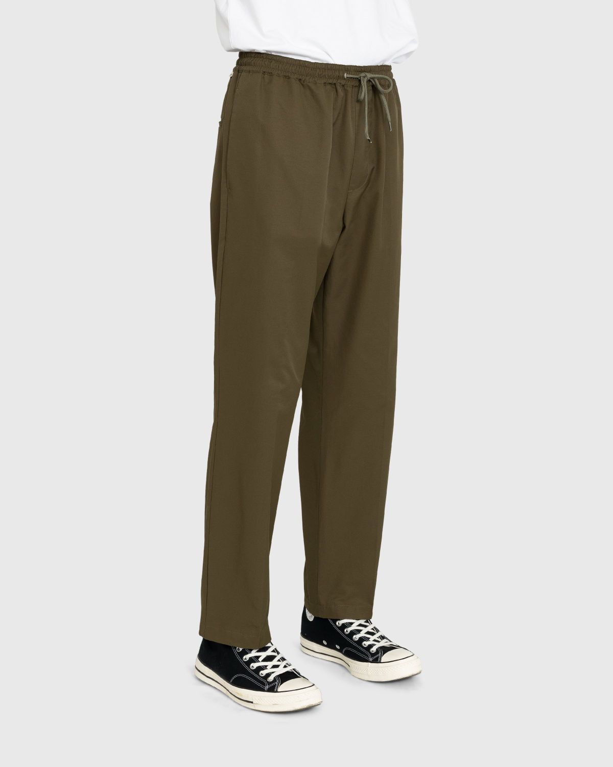 Highsnobiety – Cotton Nylon Elastic Pants Olive - Trousers - Green - Image 2