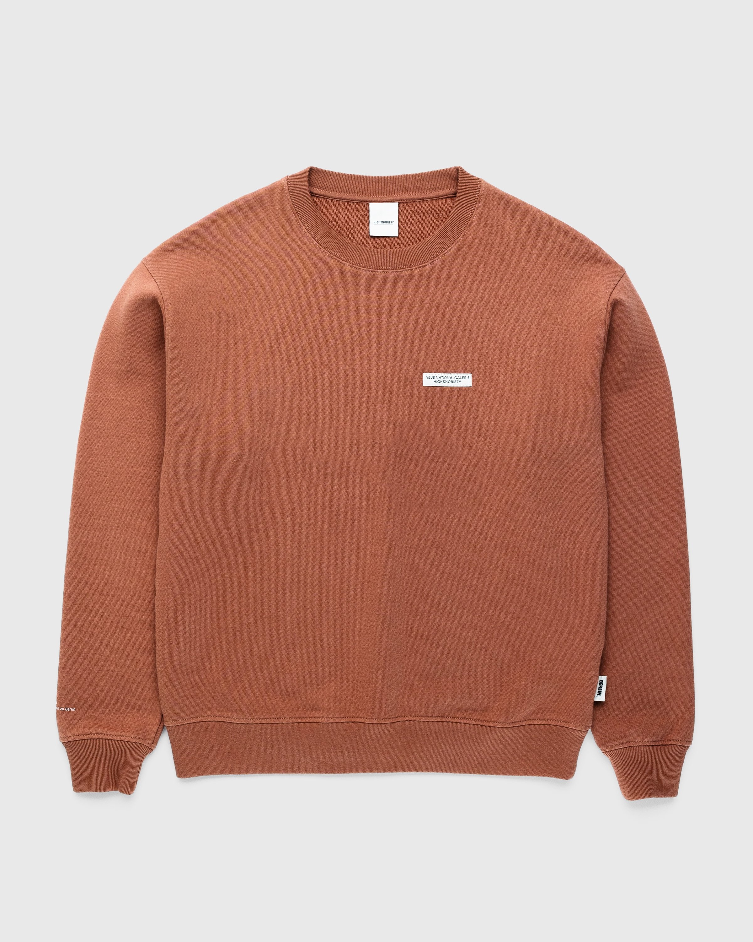 Neue Nationalgalerie x Highsnobiety – BERLIN, BERLIN 3 Crewneck Brown - Sweats - Brown - Image 2