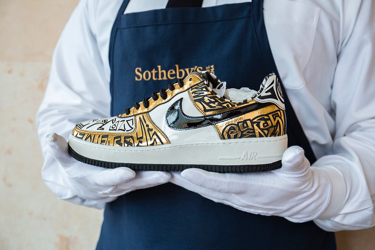 sothebys-rare-nike-sneaker-auction-04