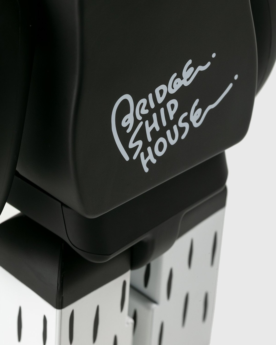 Medicom – Be@rbrick Matthew 100% and 400% Set Multi - Art & Collectibles - Multi - Image 4