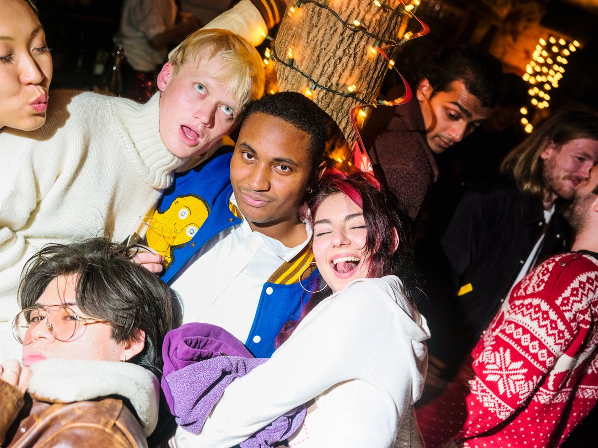 highsnobiety-billie-eilish-magazine-party-10