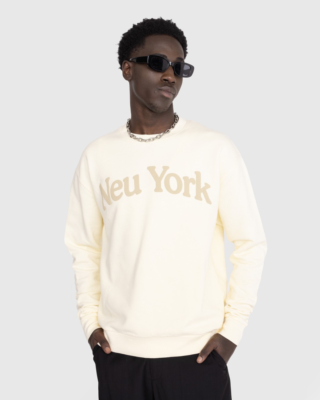 Highsnobiety – Neu York Crewneck Eggshell - Sweats - Yellow - Image 3