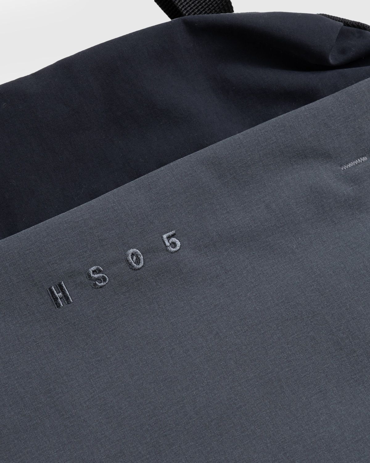 Rains shift store bag blue