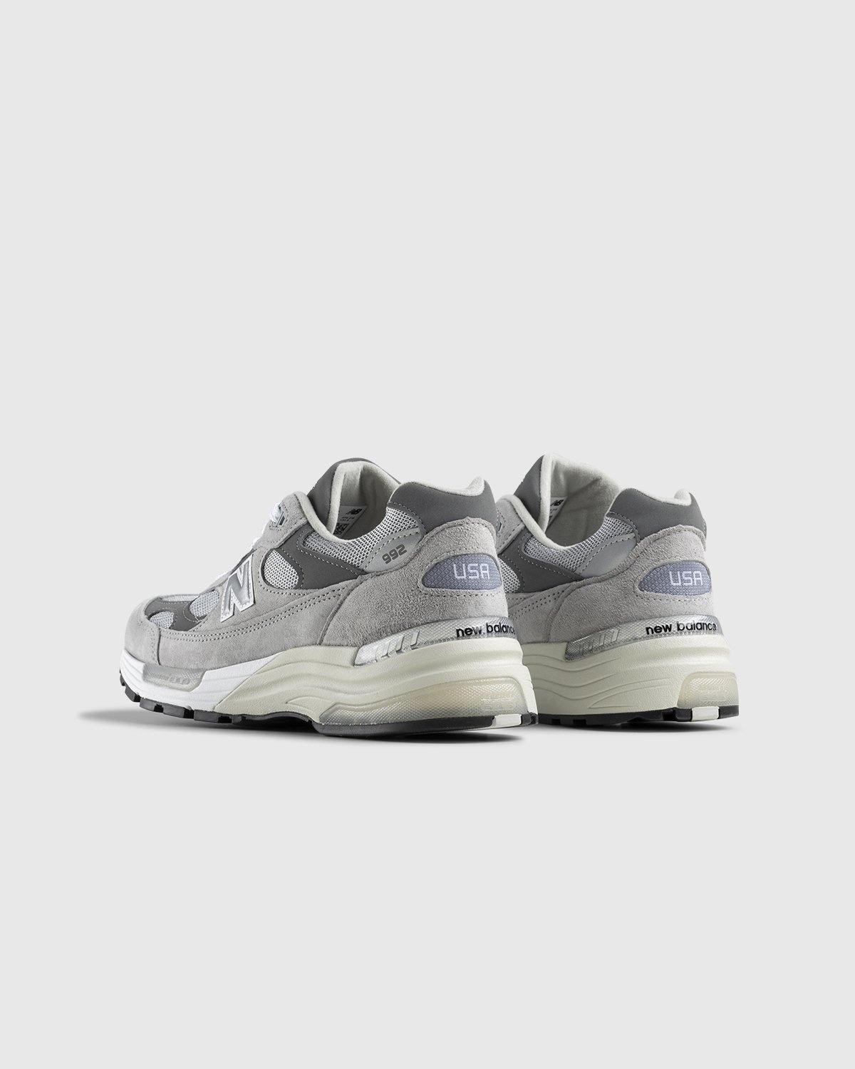 New Balance – M992GR Grey - Low Top Sneakers - Grey - Image 4