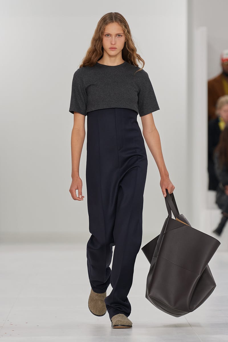 loewe-fall-winter-2023-womens-47