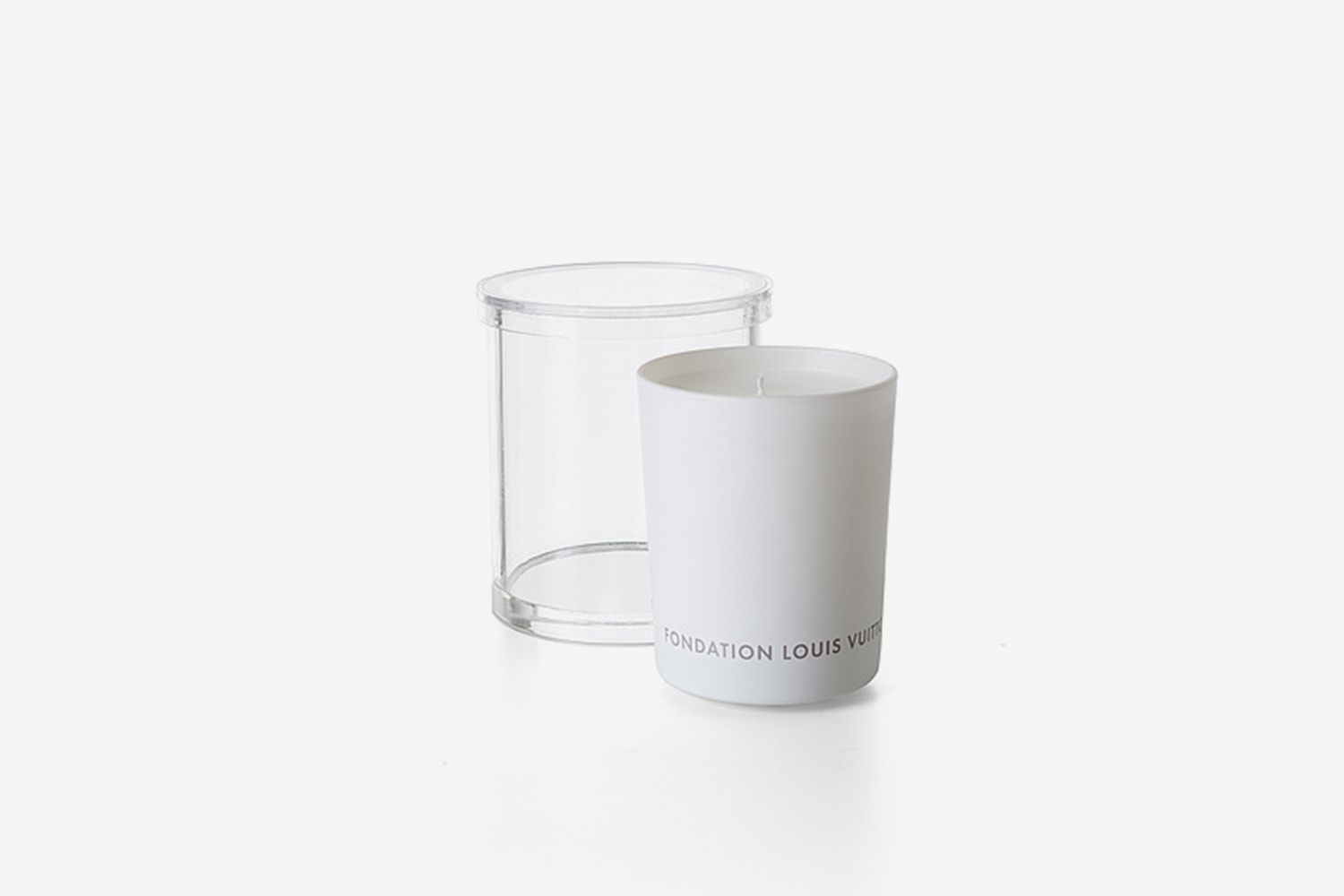 White Freesia-scented Candle with case