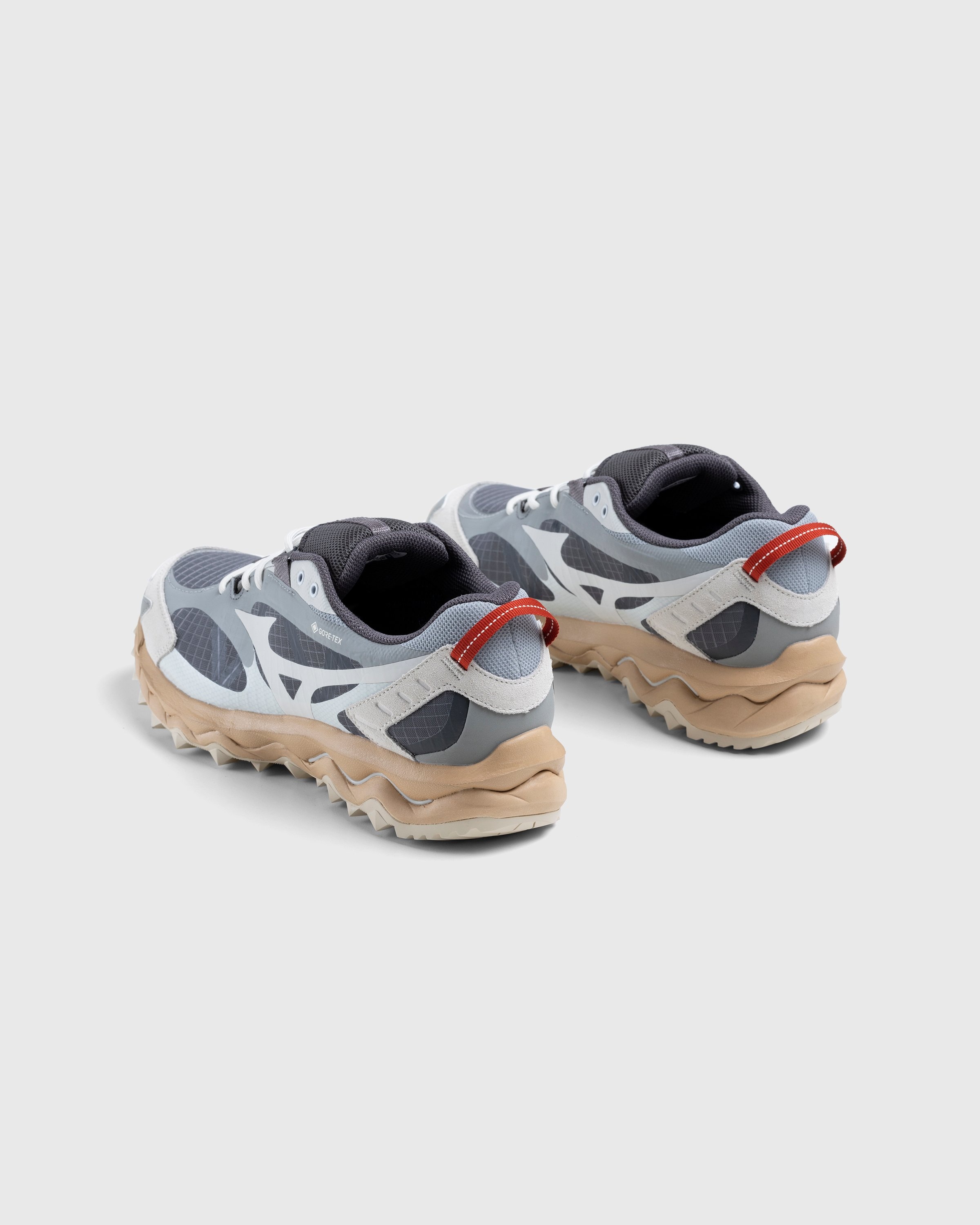 Mizuno wave maverick birch store
