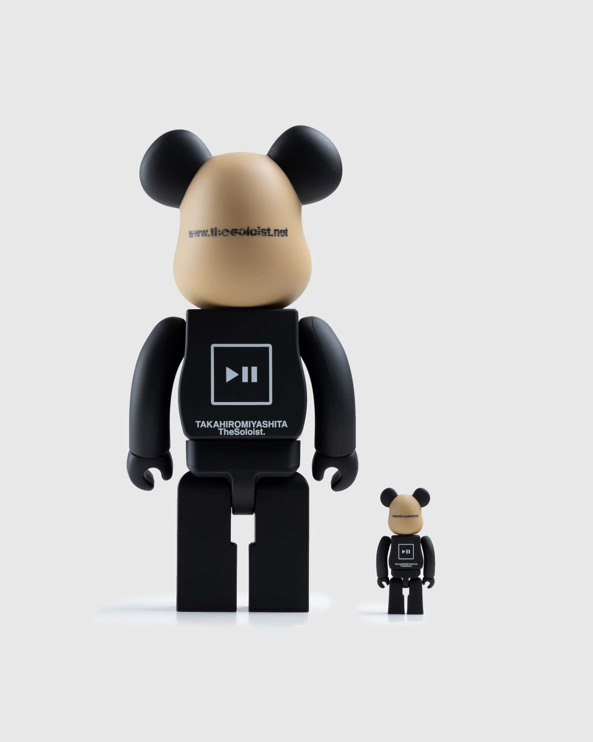 Medicom – Be@rbrick Takahiromiyashita The Soloist Pause=Play 100% and 400% Set Black - Art & Collectibles - Black - Image 3