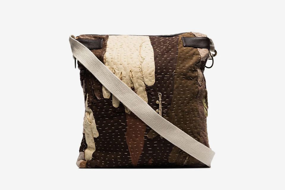 Body Your Outfits With Best Men's Crossbody Bags of 2022