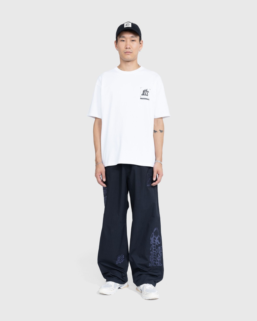 NTS x Highsnobiety – Apple T-Shirt White - Tops - White - Image 5