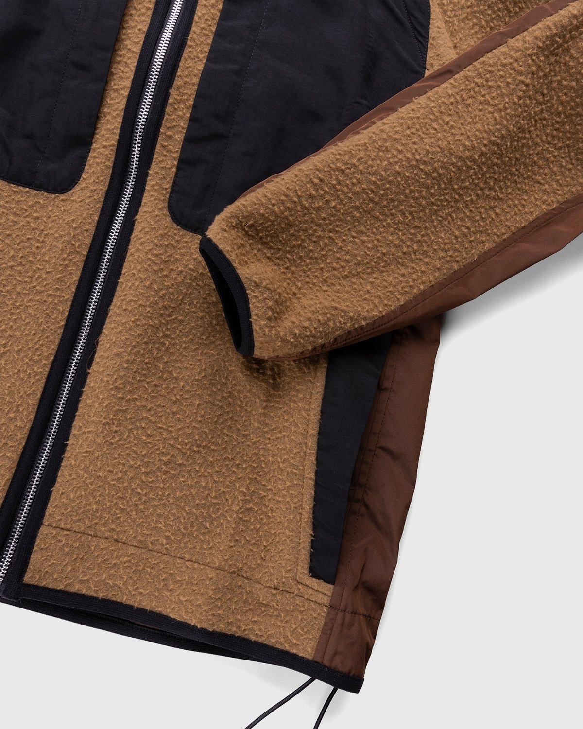 Arnar Mar Jonsson – Patch Pocket Hooded Tracktop Caramel Chocolate - Outerwear - Brown - Image 3