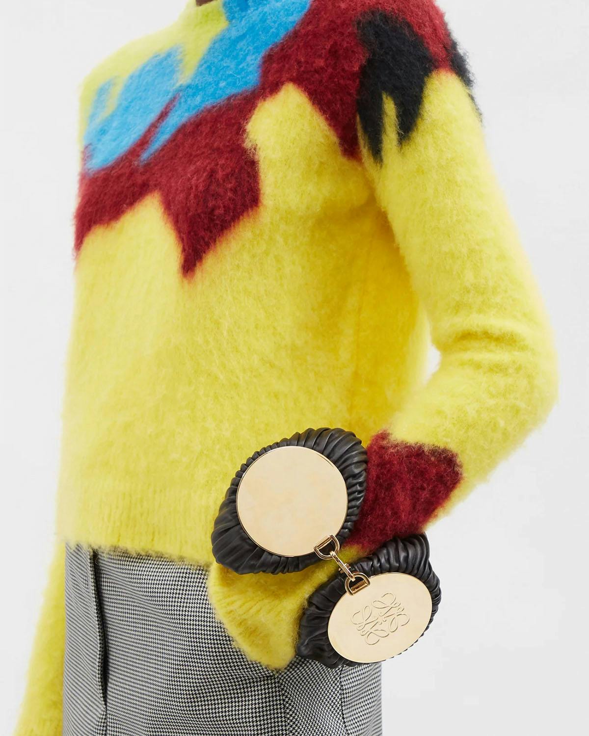 loewe-fw21-bracelet-bag-01