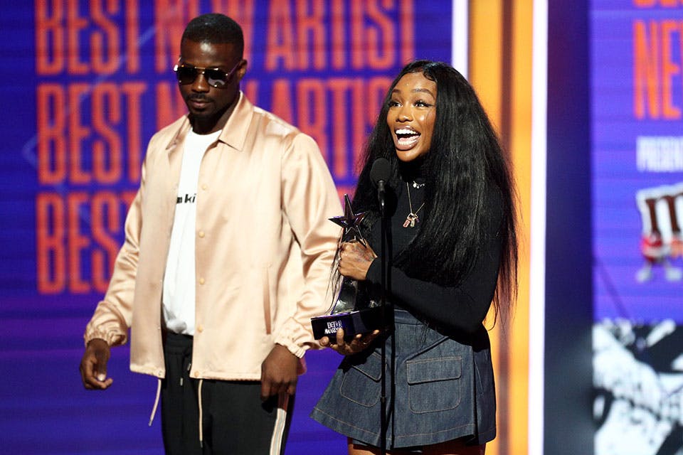 Watch SZA Accept the BET Award for Best New Artist