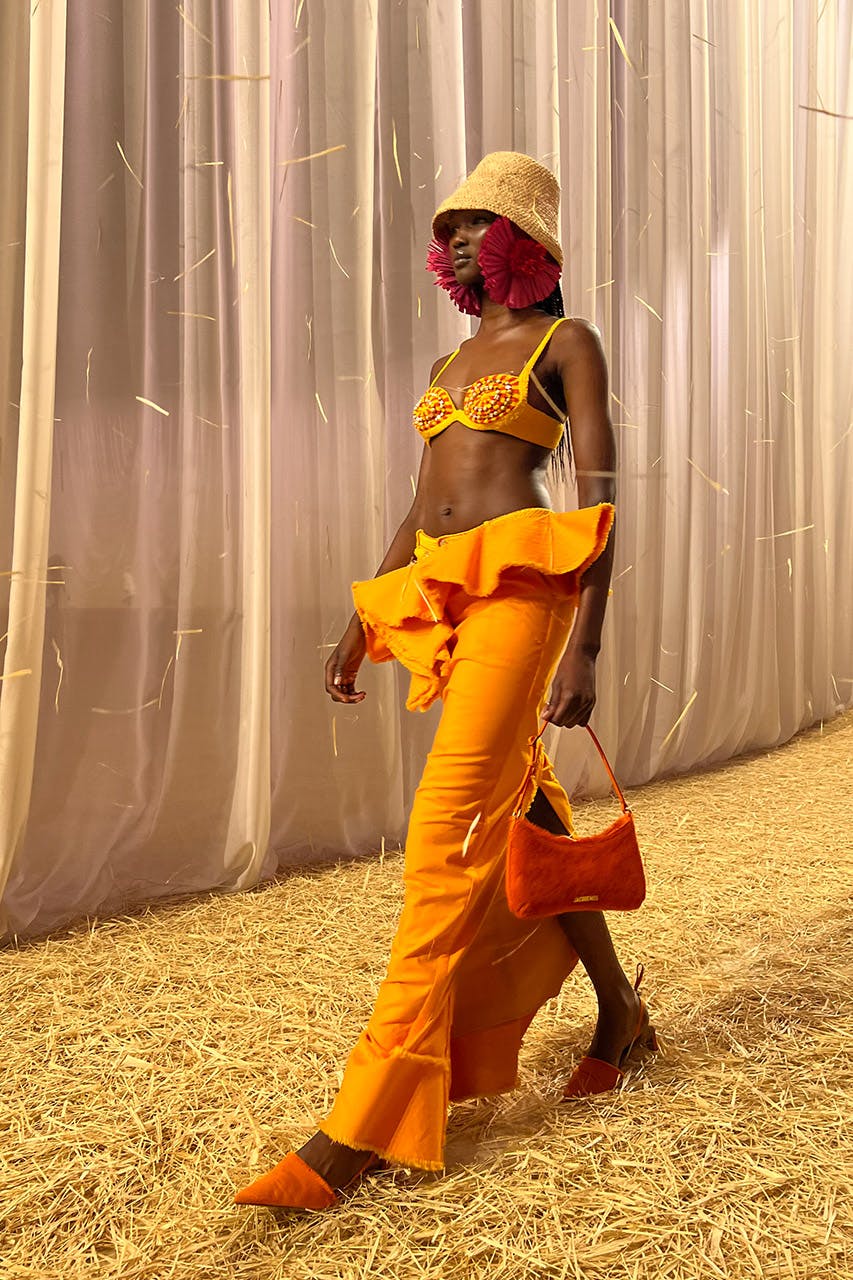 jacquemus-spring-2023-raphia-001_0001_IMG_3927
