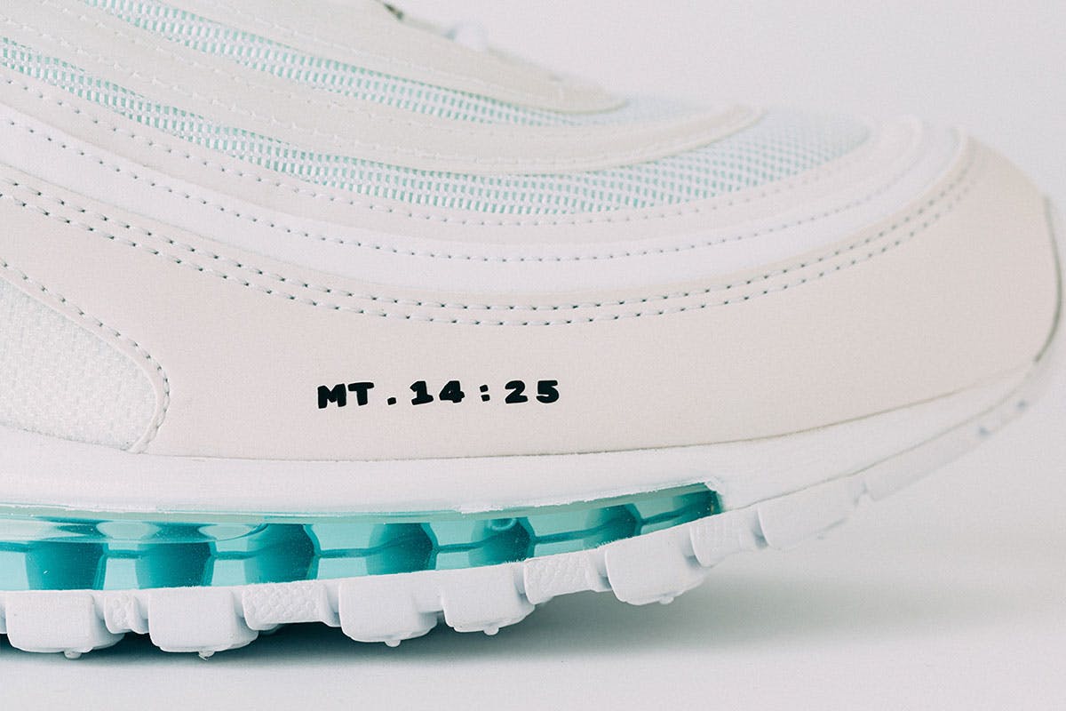 Grijpen extreem ontsmettingsmiddel Custom Air Max 97 "Jesus Shoes": How to Buy & Price
