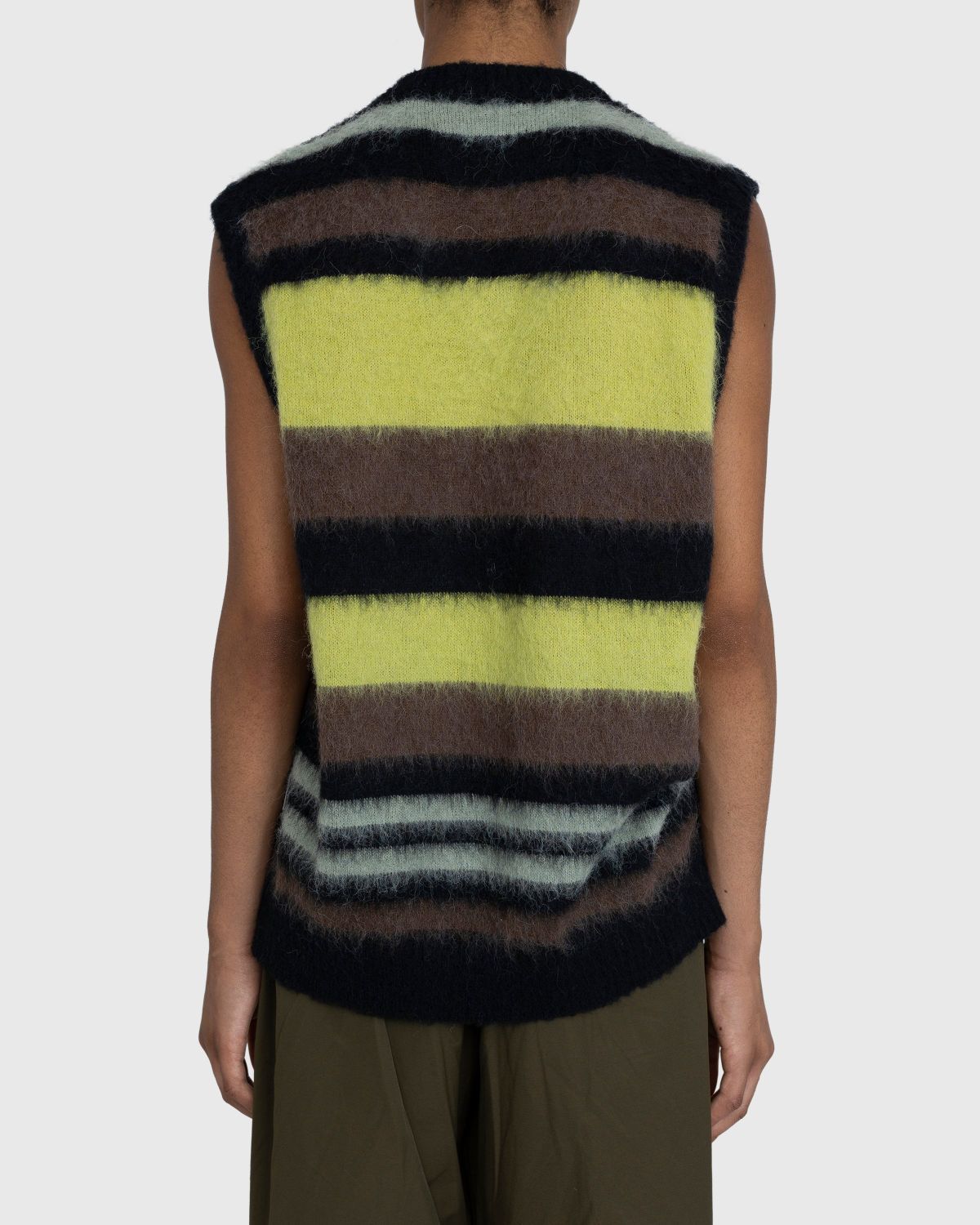 Highsnobiety – Striped V-Neck Sweater Vest Black - Knitwear - Black - Image 3
