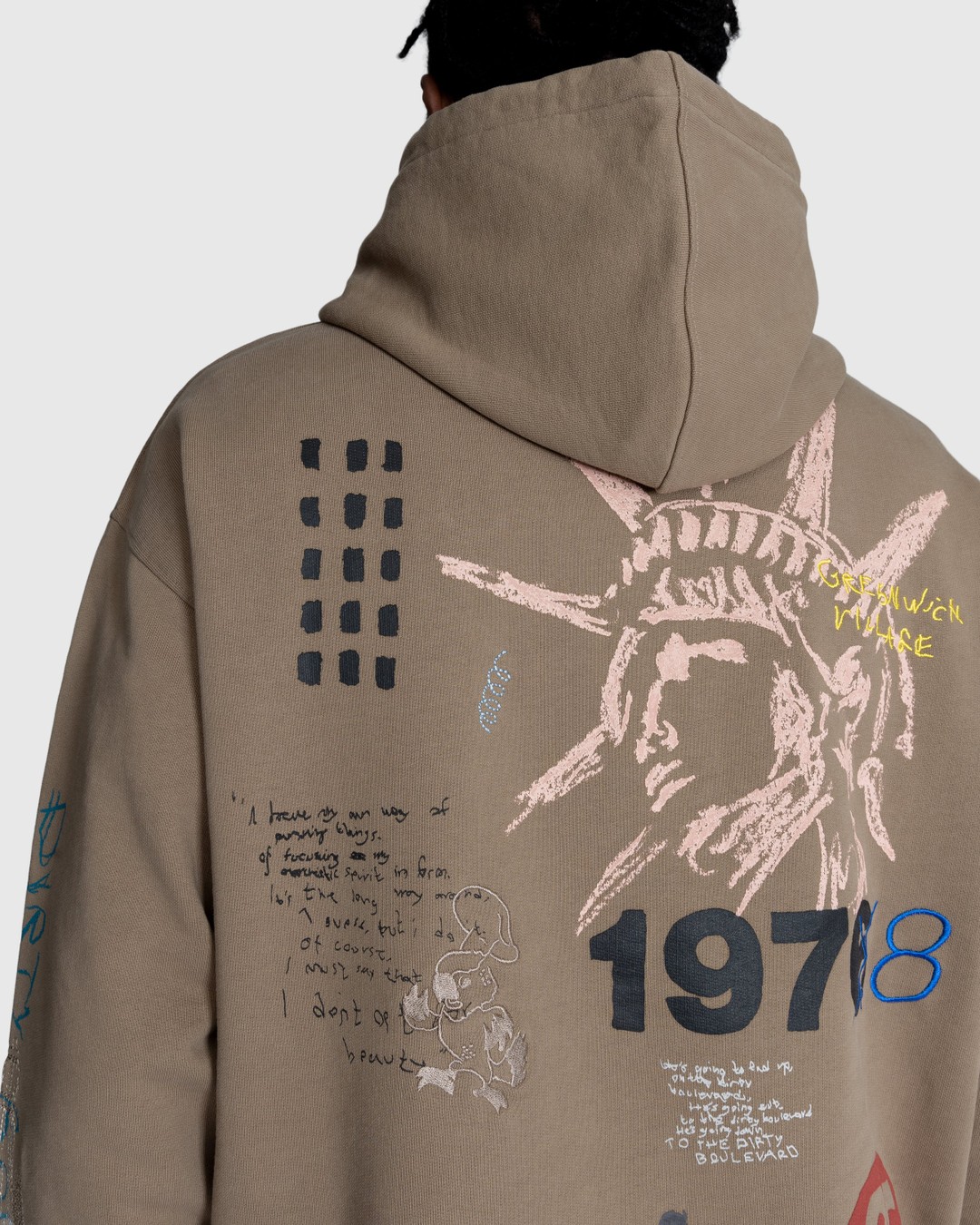 Highsnobiety – New York Line Hoodie Dark Beige - Sweats - Brown - Image 8