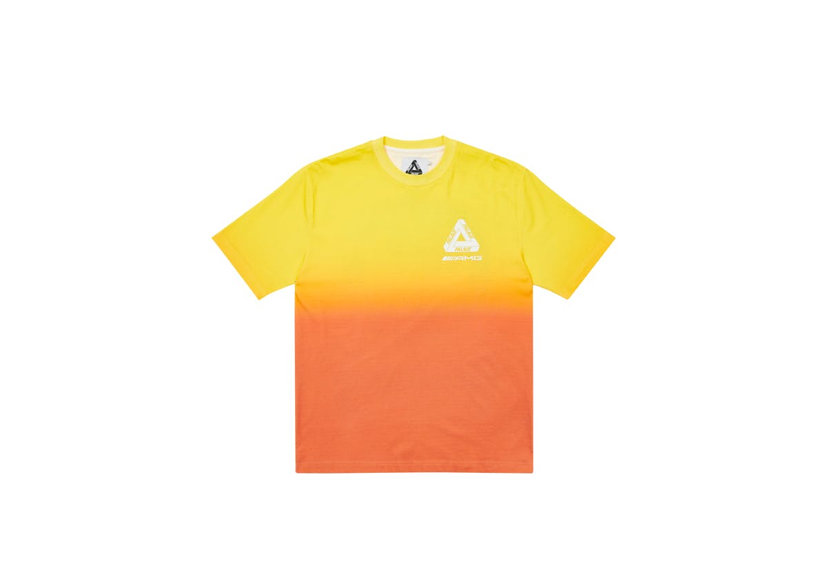 palace-skateboards-mercedes-amg-ss22-collab-cars (30)