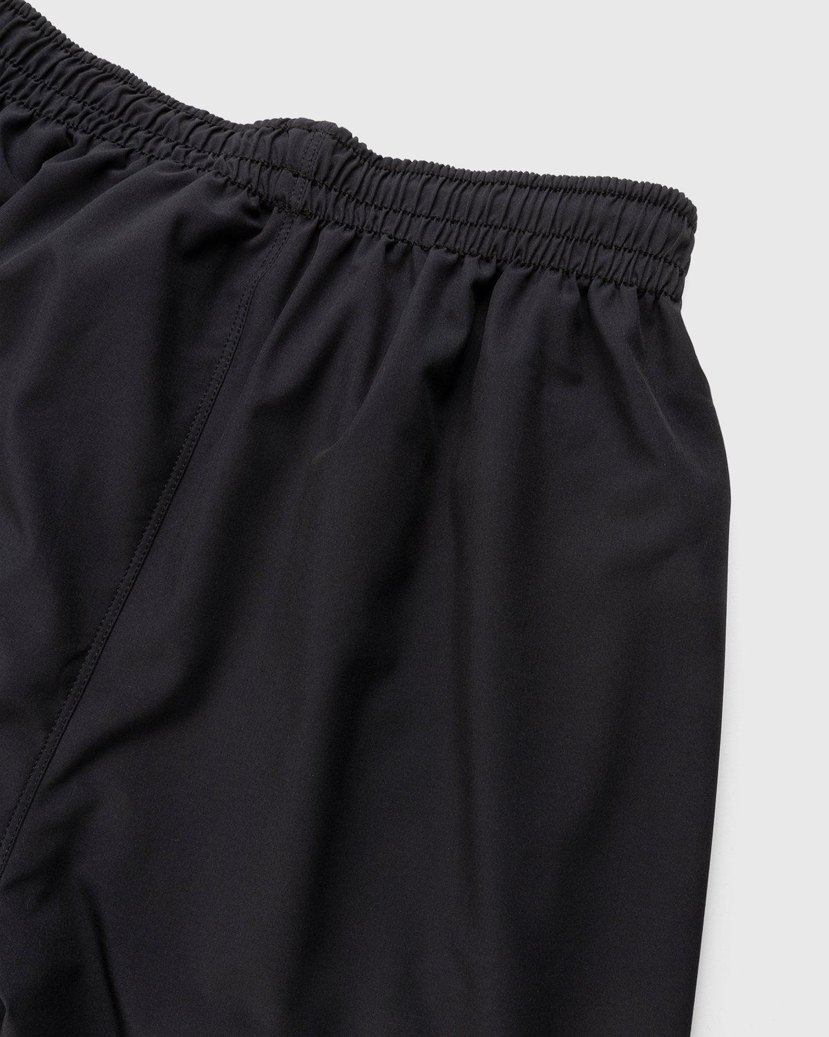 Highsnobiety – HS Sports Reversible Mesh Shorts Black/Khaki - Shorts - Green - Image 5