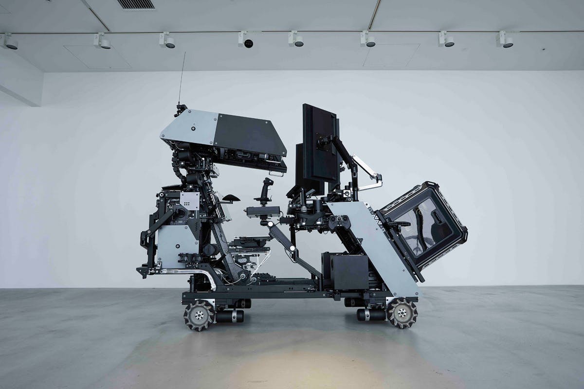 get-up-close-personal-with-ikeuchi-hirotos-cyborg-creations-1