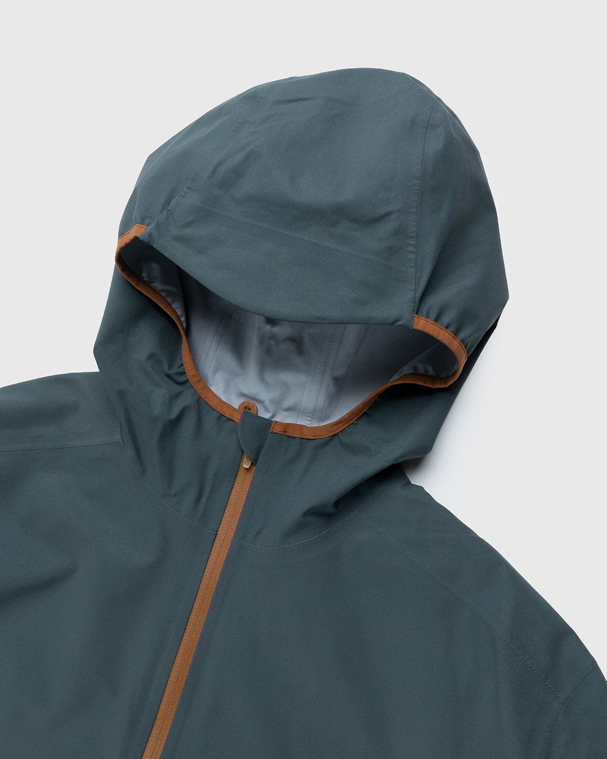Loewe x On – Women's Waterproof Anorak Gradient Grey - Outerwear - Grey - Image 4