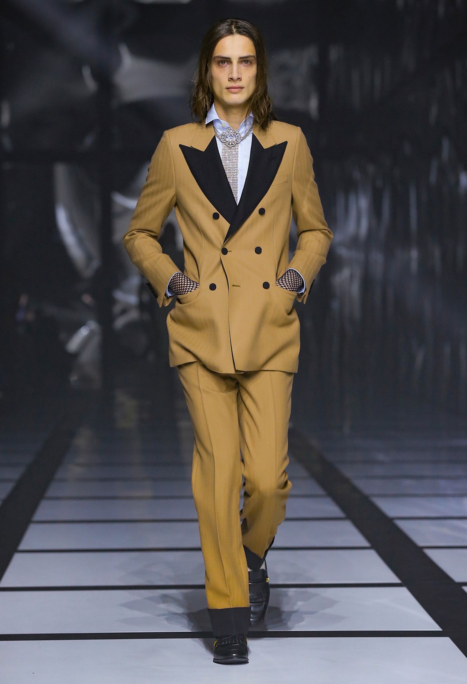 gucci-fw22-collection-runway-show-exquisite- (61)