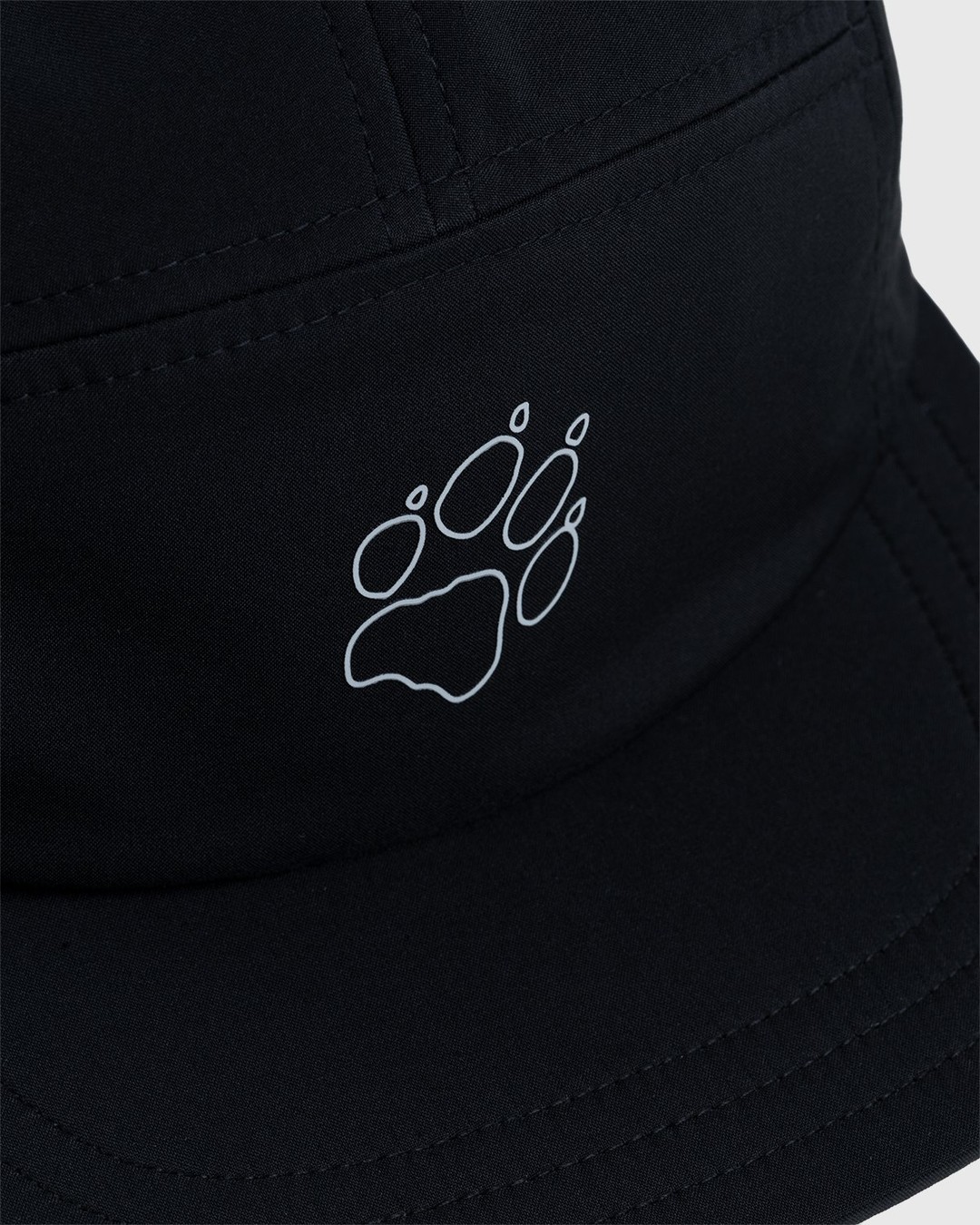 Jack Wolfskin x Highsnobiety – HS Sports 5-Panel Cap Black - Hats - Black - Image 5
